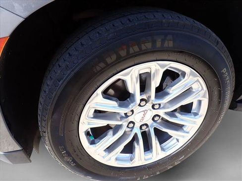 Used 2021 GMC Yukon XL SLT AWD/4WD image 7