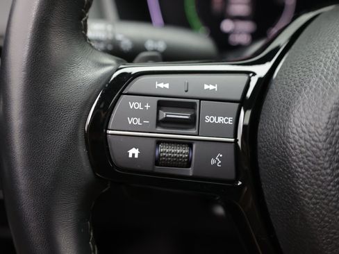 Used 2025 Honda Civic Sport image 25