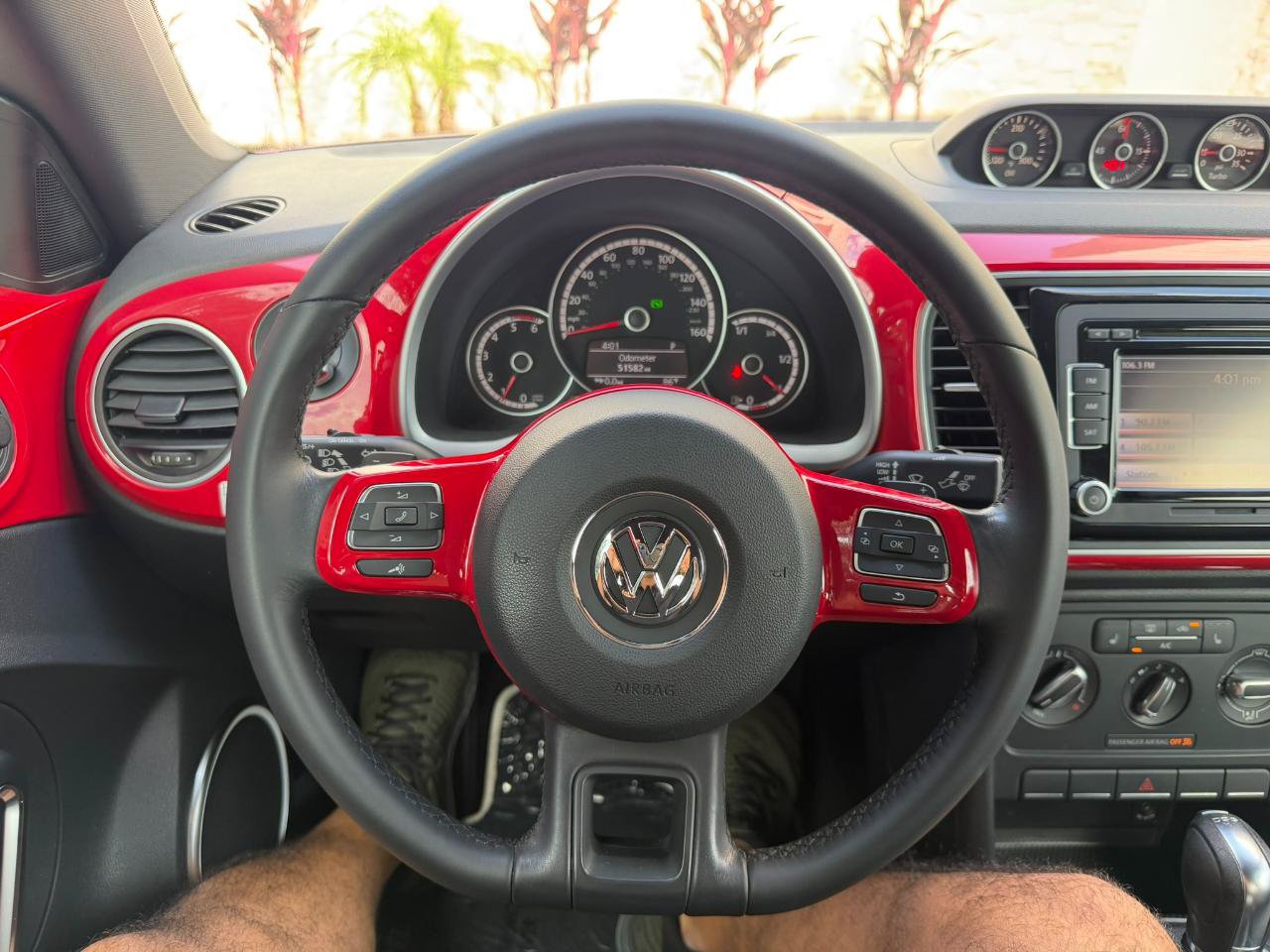 Used 2014 Volkswagen Beetle TDI FWD image 24