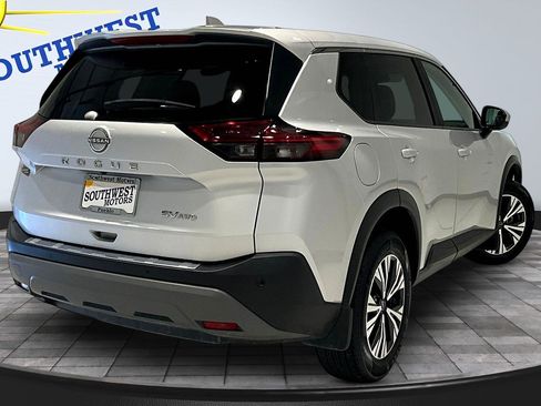 Used 2023 Nissan Rogue SV AWD/4WD image 7