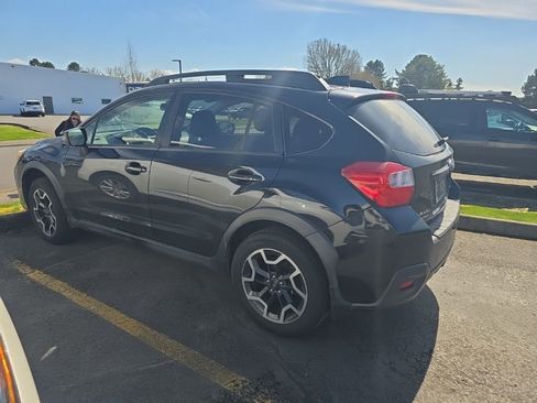 Used 2016 Subaru Crosstrek 2.0i Limited image 3