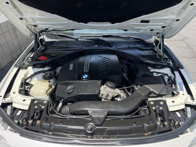 Used 2015 BMW 335i xDrive Sedan AWD/4WD image 5