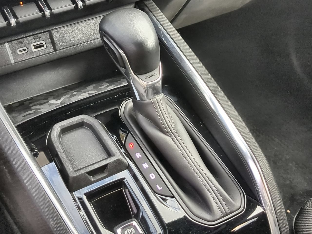 Used 2025 GMC Canyon Elevation RWD image 15
