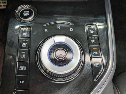 Certified 2023 Kia Niro SX Touring FWD image 33