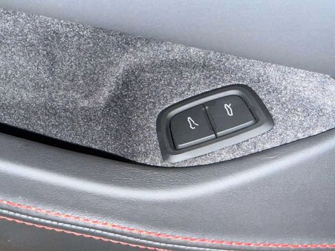 Used 2026 Chevrolet Corvette Z06 w/ Stealth Interior Trim Package RWD image 24
