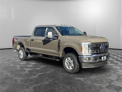 New 2026 Ford F250 XLT w/ FX4 Off-Road Package image 7