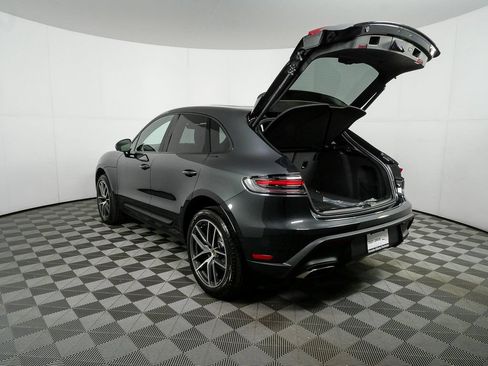 Certified 2026 Porsche Macan AWD/4WD image 34