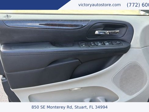 Used 2013 Dodge Grand Caravan Crew image 11