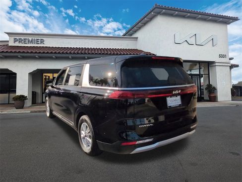 Certified 2024 Kia Carnival LX image 6