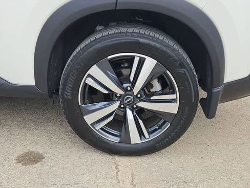 Used 2023 Nissan Rogue SL AWD/4WD image 26