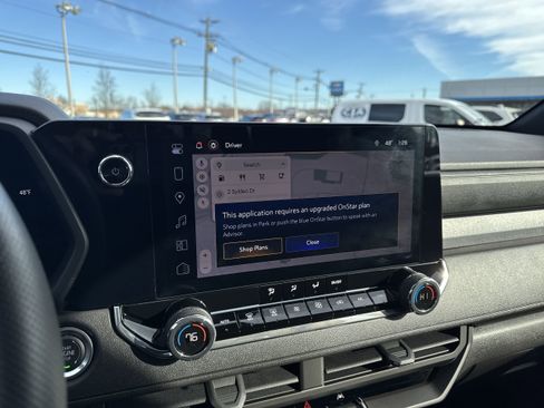 Used 2025 Chevrolet Colorado Trail Boss image 14