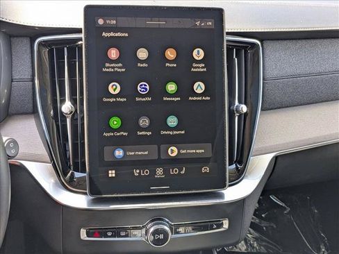 New 2026 Volvo XC90 T8 Plus w/ Protection Package AWD/4WD image 13
