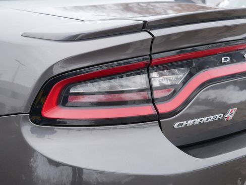 Used 2018 Dodge Charger GT image 17