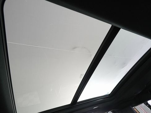 Used 2025 GMC Yukon XL AT4 Ultimate image 31