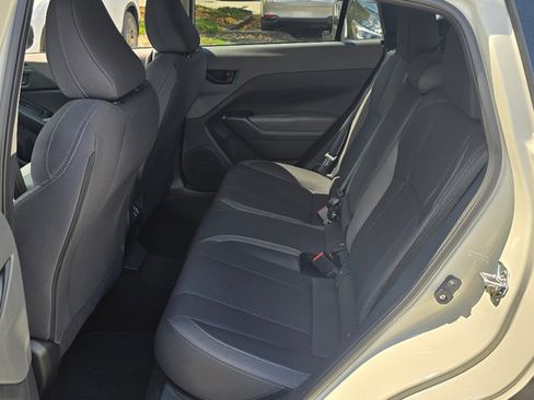 Used 2025 Subaru Crosstrek 2.0i Premium image 11