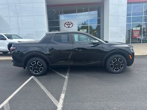 Used 2023 Hyundai Santa Cruz SEL w/ Launch Package AWD/4WD image 2