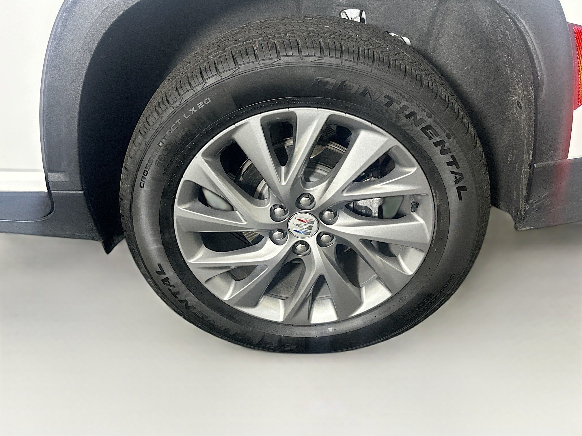 Used 2025 Buick Enclave Preferred FWD image 11
