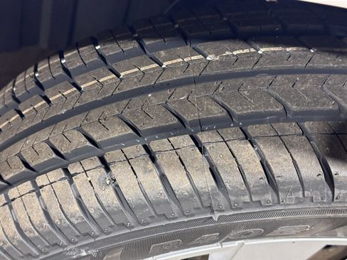 Used 2015 Nissan NV200 SV w/ Technology Package image 11