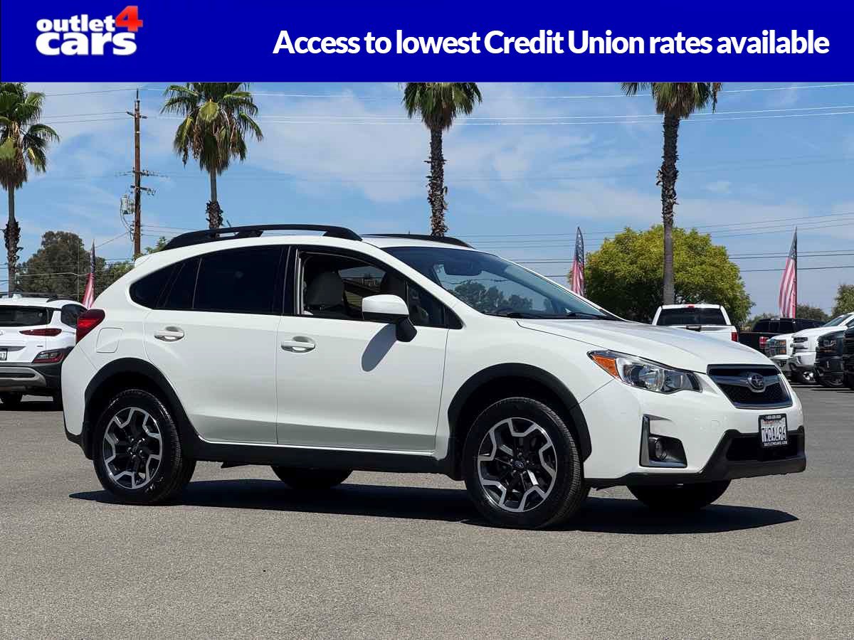 Used 2017 Subaru Crosstrek 2.0i Premium w/ Moonroof Package AWD/4WD image 1