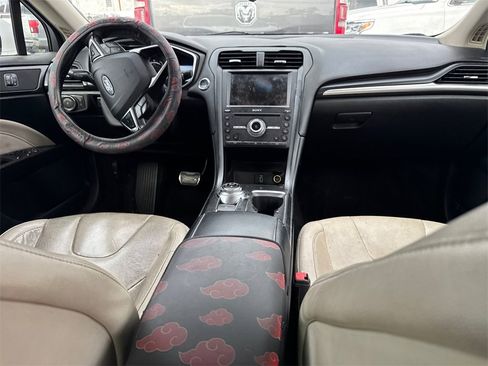 Used 2017 Ford Fusion Titanium image 17