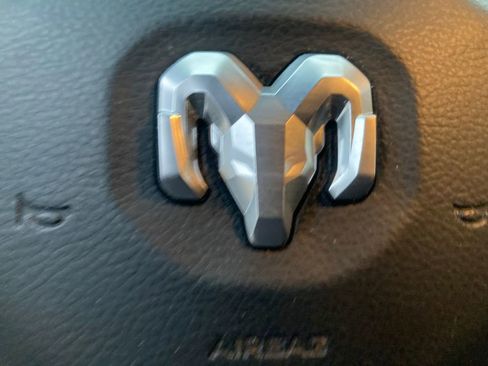 Used 2019 RAM 1500 Big Horn image 26