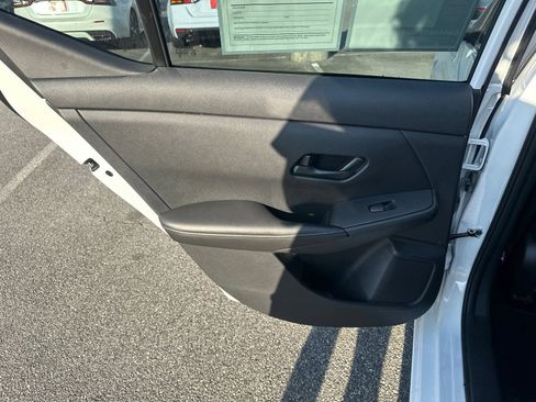 Used 2024 Nissan Sentra S image 21