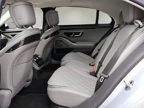 Used 2022 Mercedes-Benz S 580 4MATIC Sedan image 12