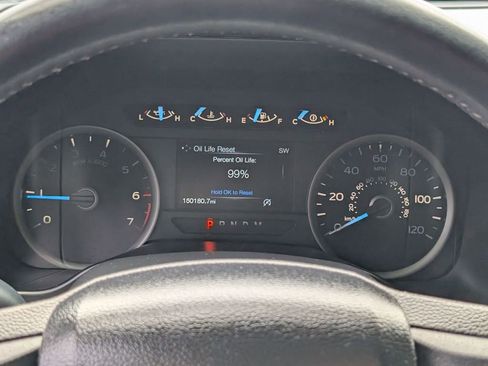 Used 2019 Ford F150 XLT w/ Equipment Group 302A Luxury AWD/4WD image 12