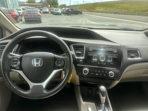 Used 2013 Honda Civic LX image 7