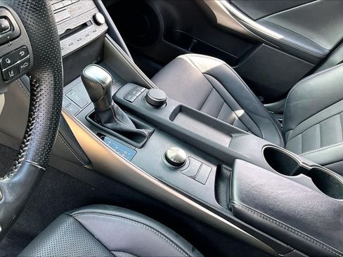 Used 2020 Lexus IS 350 F Sport w/ F Sport Package RWD image 15