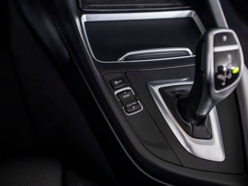 Used 2018 BMW M240i Convertible image 33