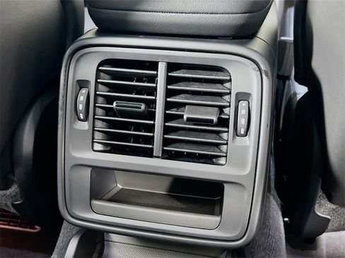 New 2026 Porsche Taycan image 27