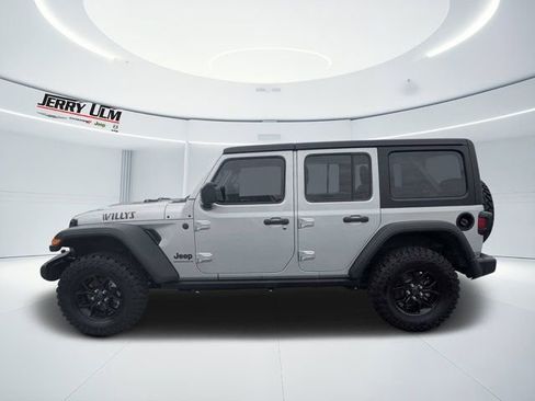 Used 2024 Jeep Wrangler Unlimited Sport AWD/4WD image 6