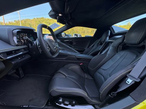 Used 2023 Chevrolet Corvette Stingray Premium Conv image 17