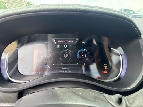 New 2026 RAM 2500 Laramie AWD/4WD image 11