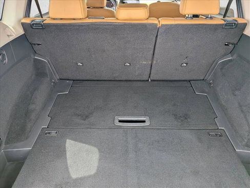 Used 2021 Nissan Rogue Platinum FWD image 6