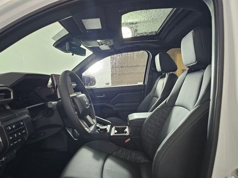 Used 2025 Toyota Tacoma 4x4 Double Cab Hybrid image 26