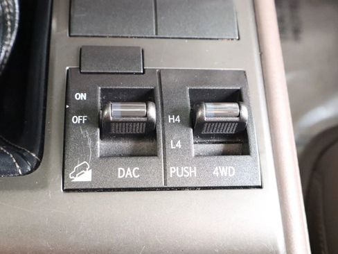 Used 2013 Lexus GX 460 w/ Comfort Plus Pkg image 24