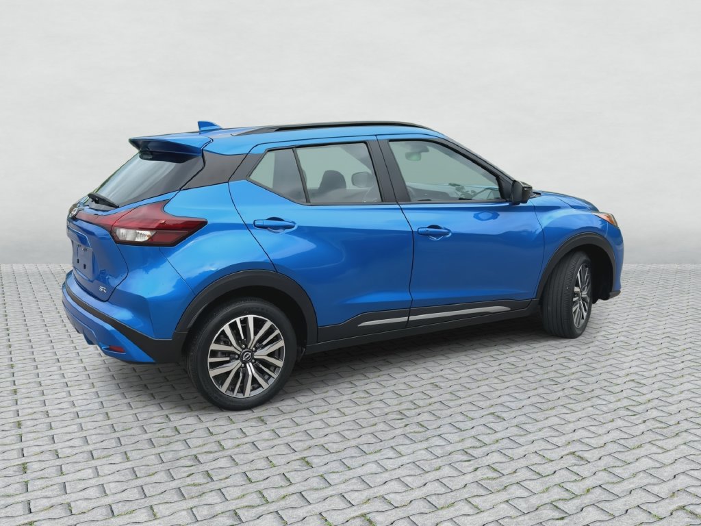 Used 2024 Nissan Kicks SR FWD image 8