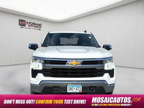 Used 2023 Chevrolet Silverado 1500 LT AWD/4WD image 8