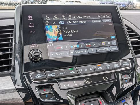 Certified 2024 Honda Odyssey Elite image 17