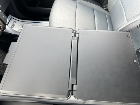 New 2025 Ford F150 Lightning Lariat image 21