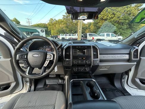 Used 2019 Ford F250 XLT w/ FX4 Off-Road Package AWD/4WD image 16