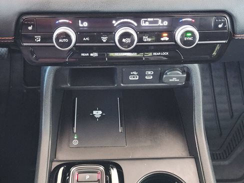 Used 2023 Honda Pilot TrailSport image 18