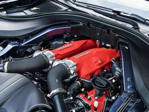 Used 2026 Ferrari Roma Spider RWD image 25
