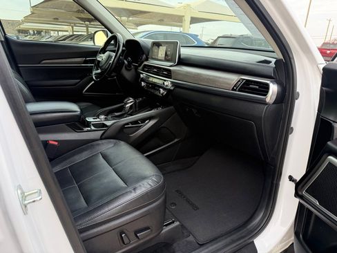 Used 2021 Kia Telluride EX image 16