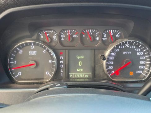 Used 2018 Chevrolet Silverado 2500 W/T AWD/4WD image 18