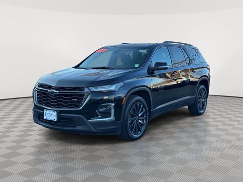 Used 2023 Chevrolet Traverse RS AWD/4WD image 3