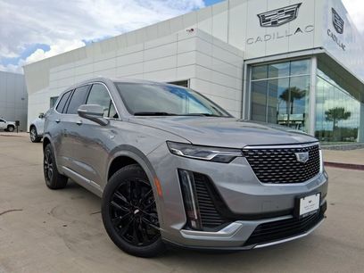 New 2025 Cadillac XT6 Luxury