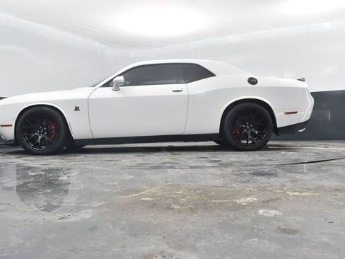 Used 2018 Dodge Challenger R/T Scat Pack w/ Dynamics Package image 47
